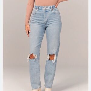 Abercrombie & Fitch Women's Ultra High Rise Ankle Straight Curve Love